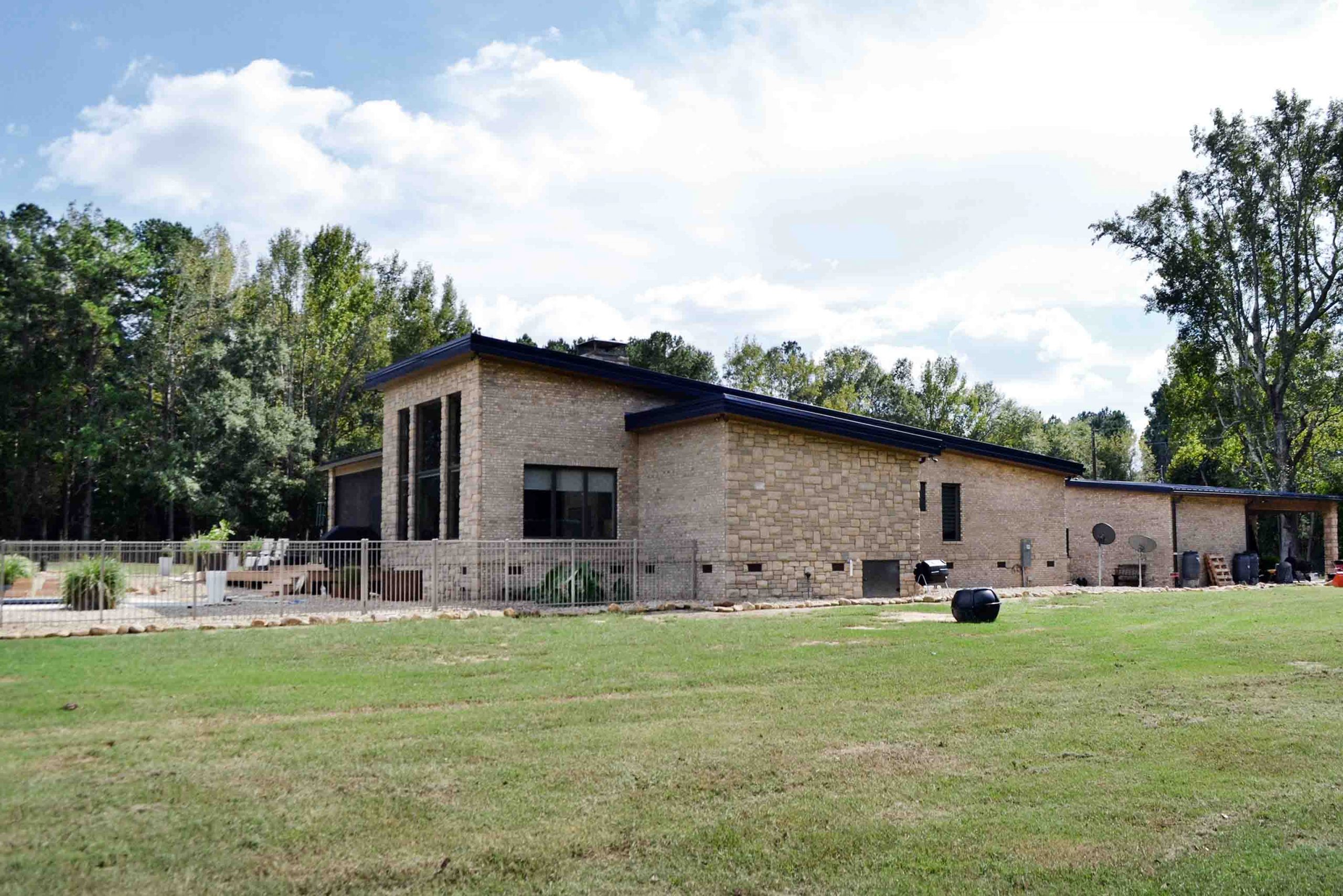 Truoba built house side facade in South Carolina