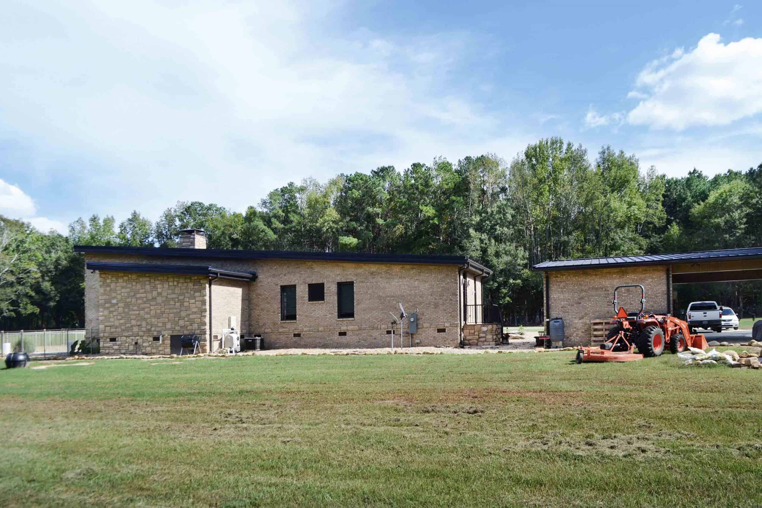 Truoba built house side garage facade in South Carolina