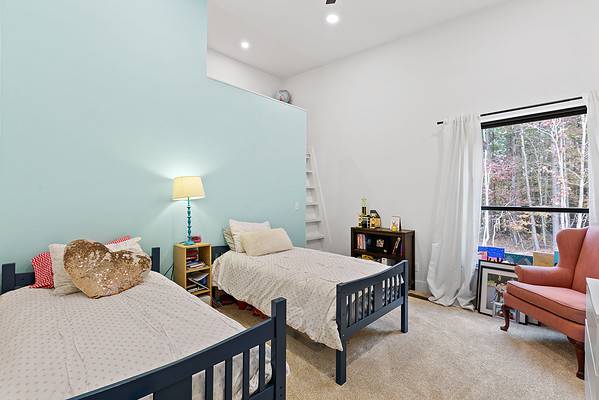 Truoba bedroom