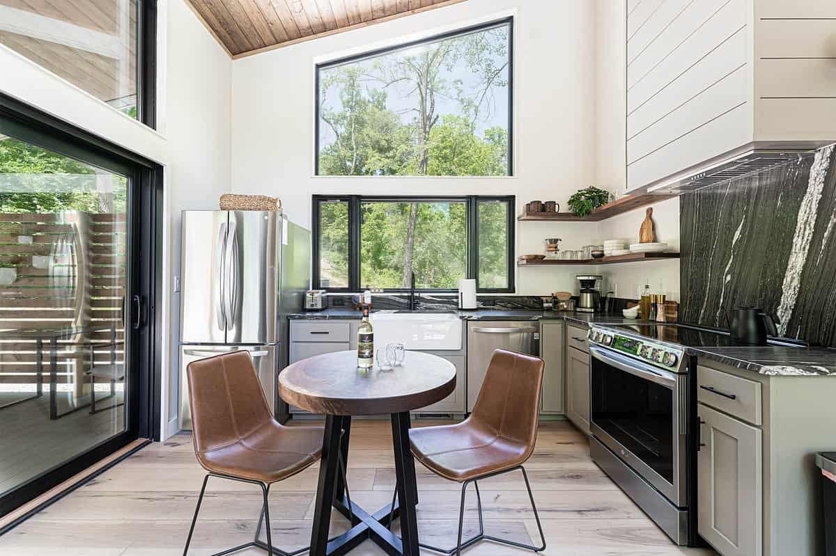 Modern cabin living room plan